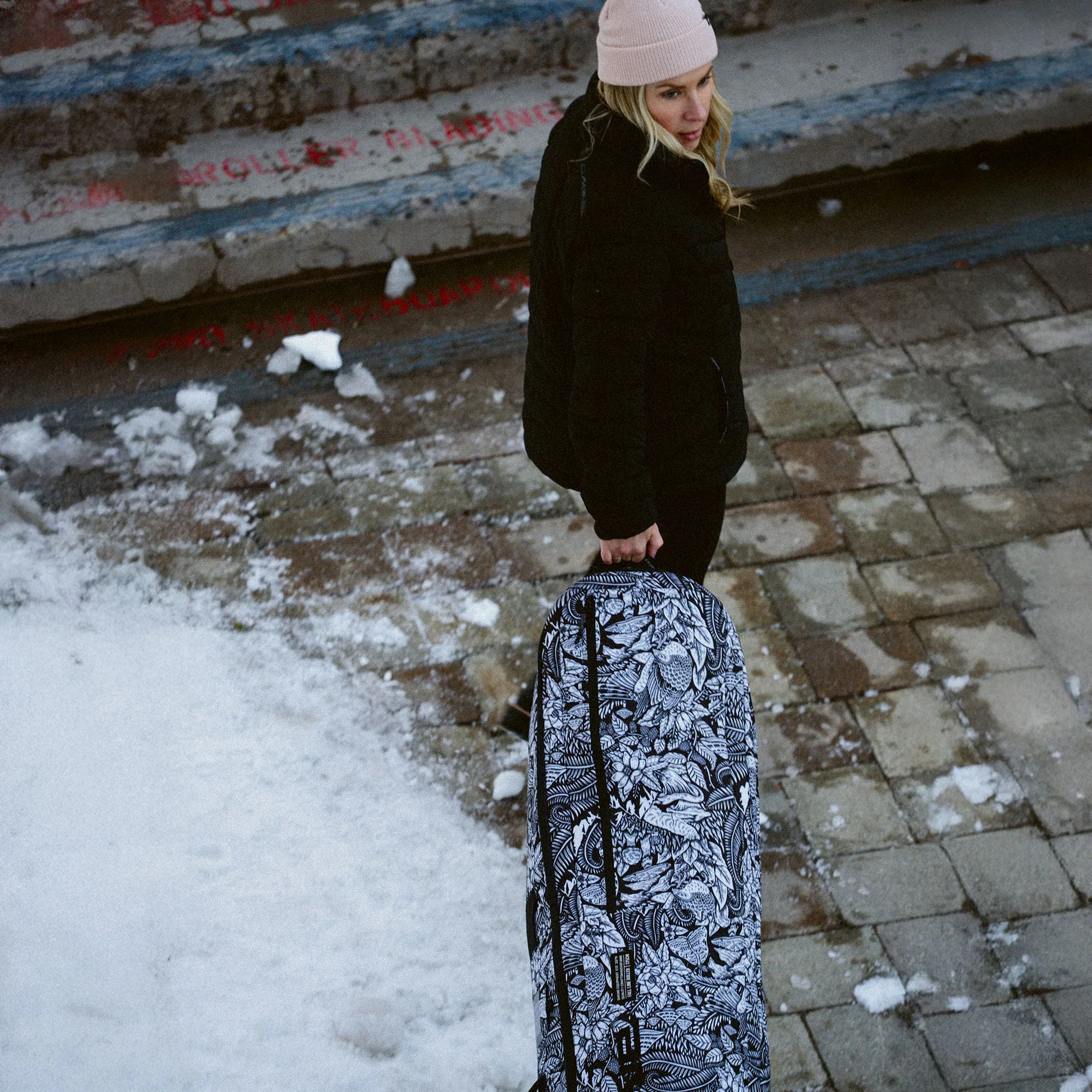 Fall Line Ski Roller Bag - Kingdom Black - Image 4